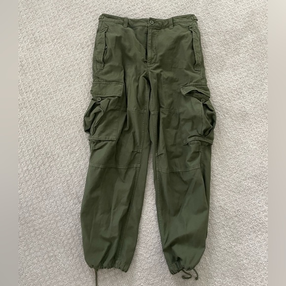 Aritzia TNA New Supply Cargo Pants - size 10 - Picture 1 of 7
